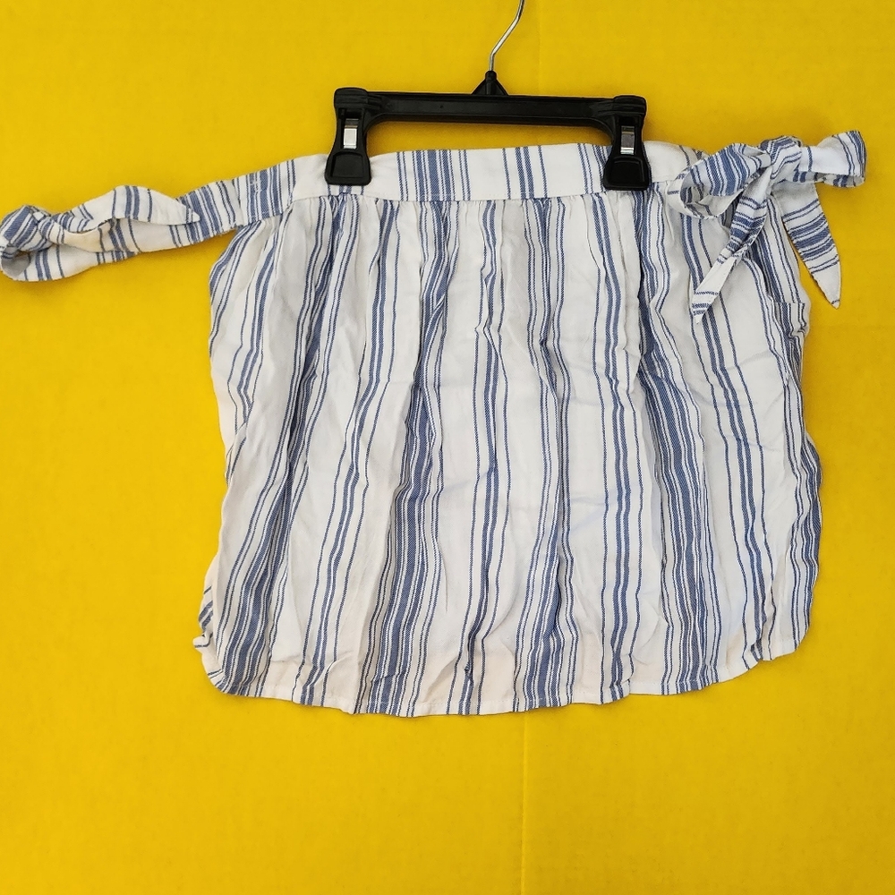 Hollister Early 2000s White & Blue Striped Off-Shoulder Ties Top XS